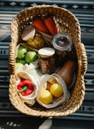Phytochemicals are naturally occurring compounds found in plants. (Image via Pexels)
